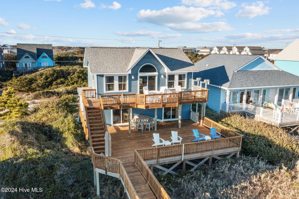 1308 Shore Dr Surf City, NC 28445