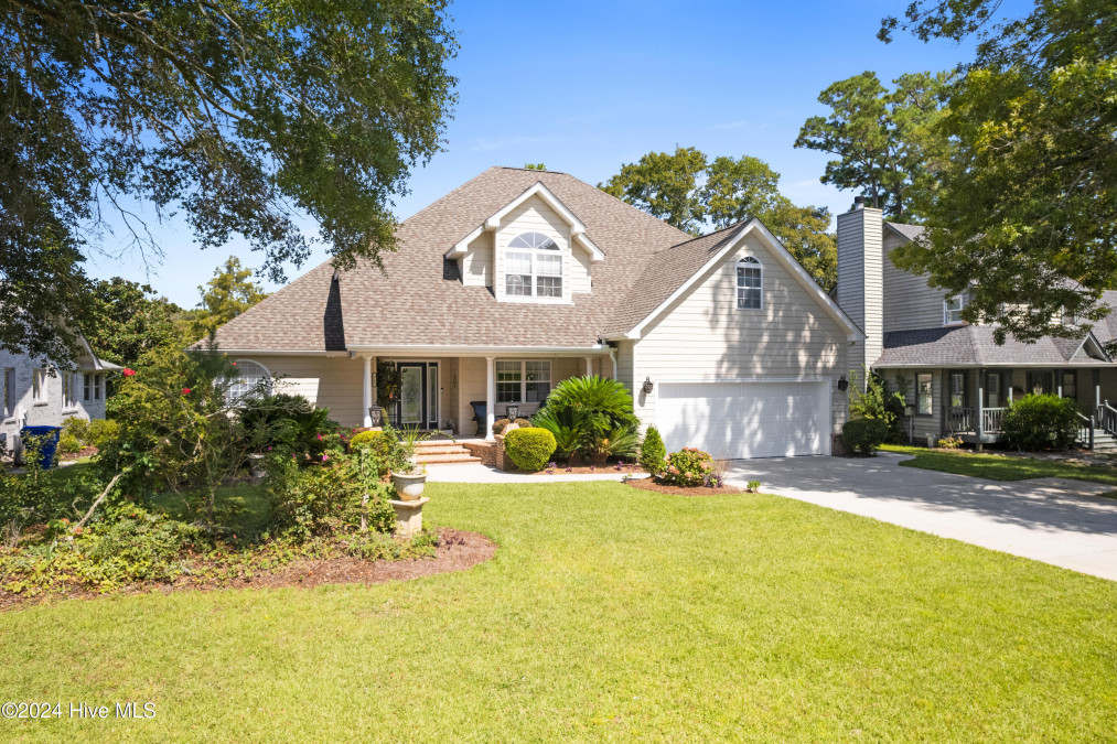 512 Medcalf Dr Sunset Beach, NC 28468