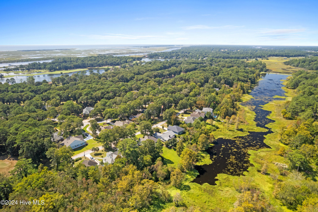 512 Medcalf Dr Sunset Beach, NC 28468