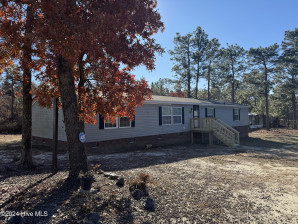 22981 Marston Rd Laurel Hill, NC 28351