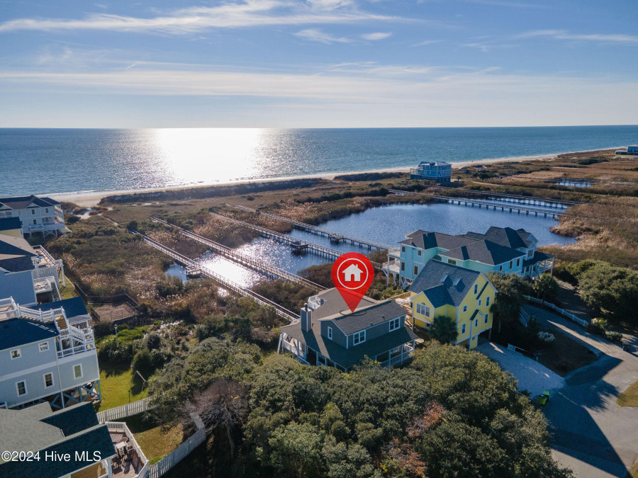 6701 Loggerhead Ct Oak Island, NC 28465