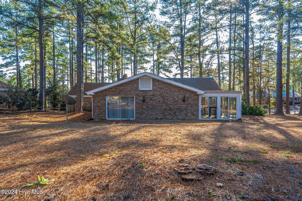 35 Hillcrest Rd Pinehurst, NC 28374