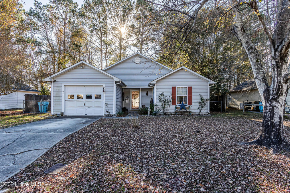 1104 Shroyer Cir Jacksonville, NC 28540