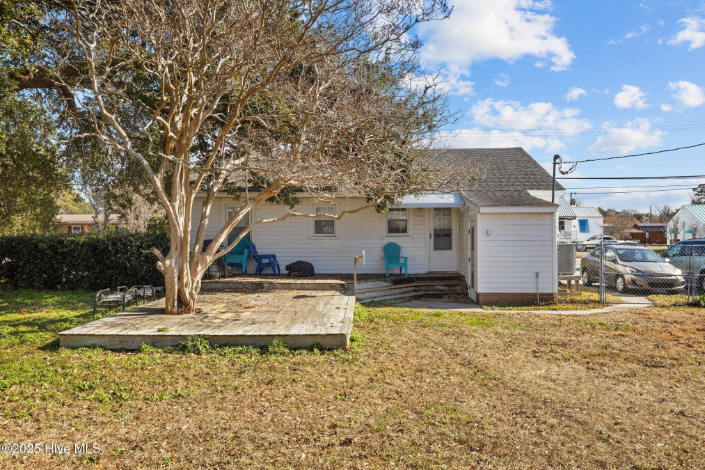 905 20th St Morehead City, NC 28557