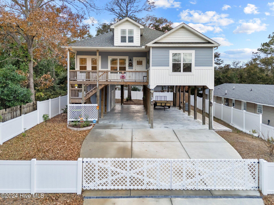 411 Keziah St Oak Island, NC 28465