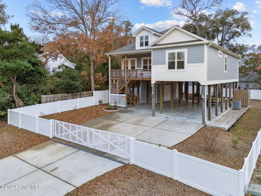 411 Keziah St Oak Island, NC 28465