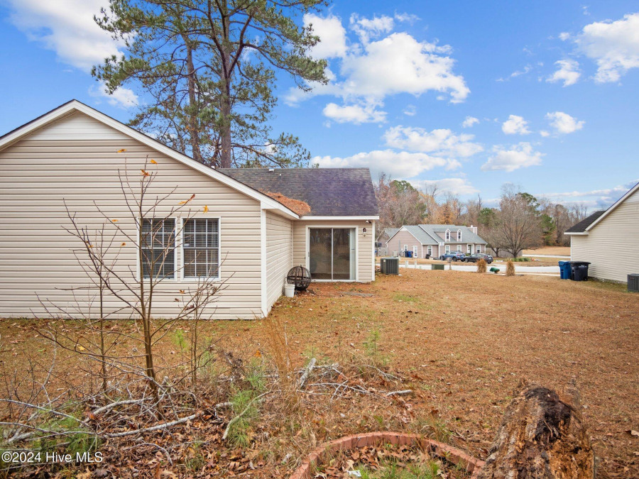 533 Shadowridge Rd Jacksonville, NC 28546