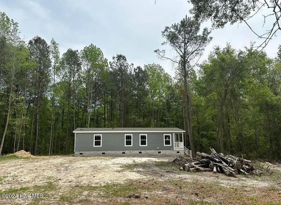 2249 S Us 117 Hwy Magnolia, NC 28453