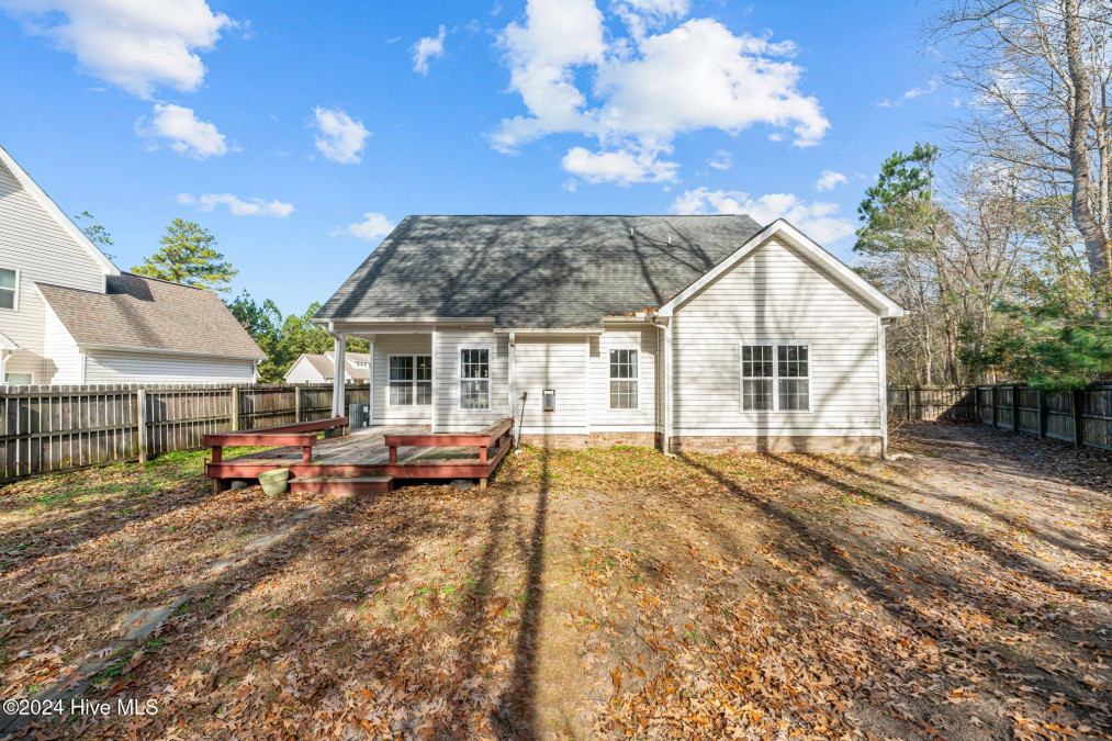 427 Satterfield Dr New Bern, NC 28560