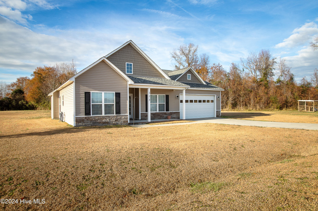 113 Adams Landing Way Maysville, NC 28555