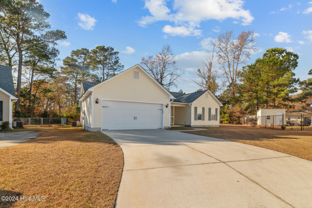 106 Nicolas Andrew Ct Jacksonville, NC 28546