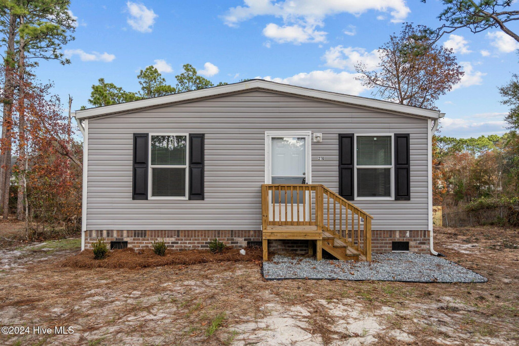 216 Sycamore Rd Southport, NC 28461