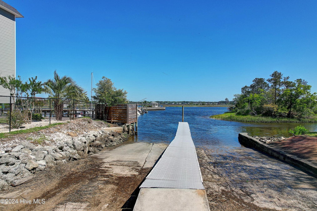 105 24th St Oak Island, NC 28465