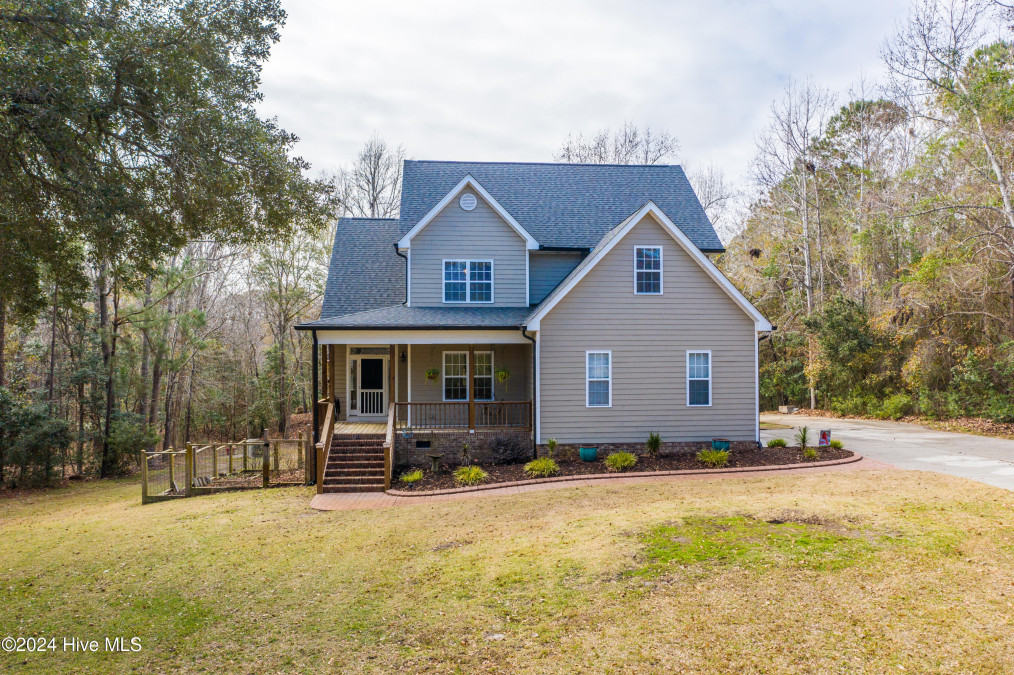 516 North Line Dr Hampstead, NC 28443