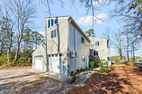 6206 Mainsail Point Rd Oriental, NC 28571