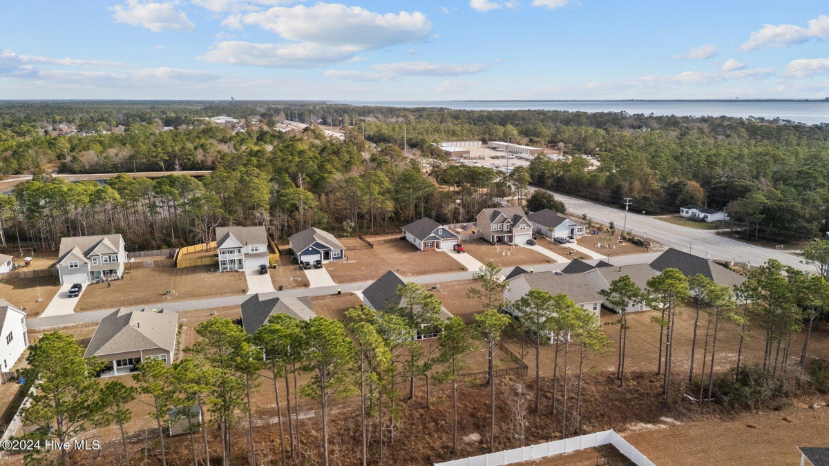 115 Ballantine Grove Ln Newport, NC 28570