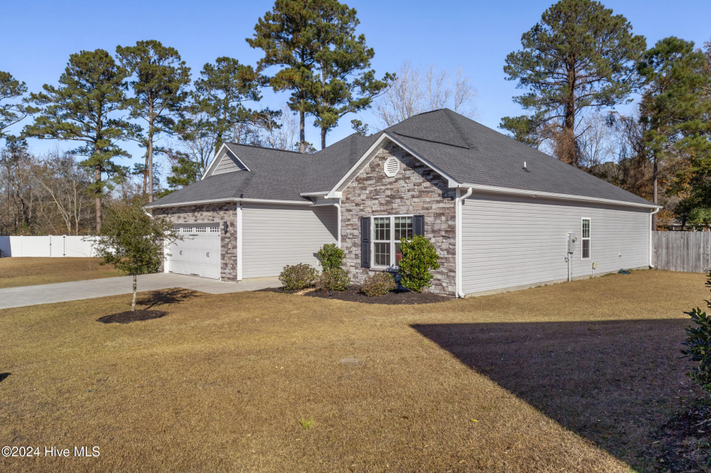 238 Mississippi Dr Rocky Point, NC 28457