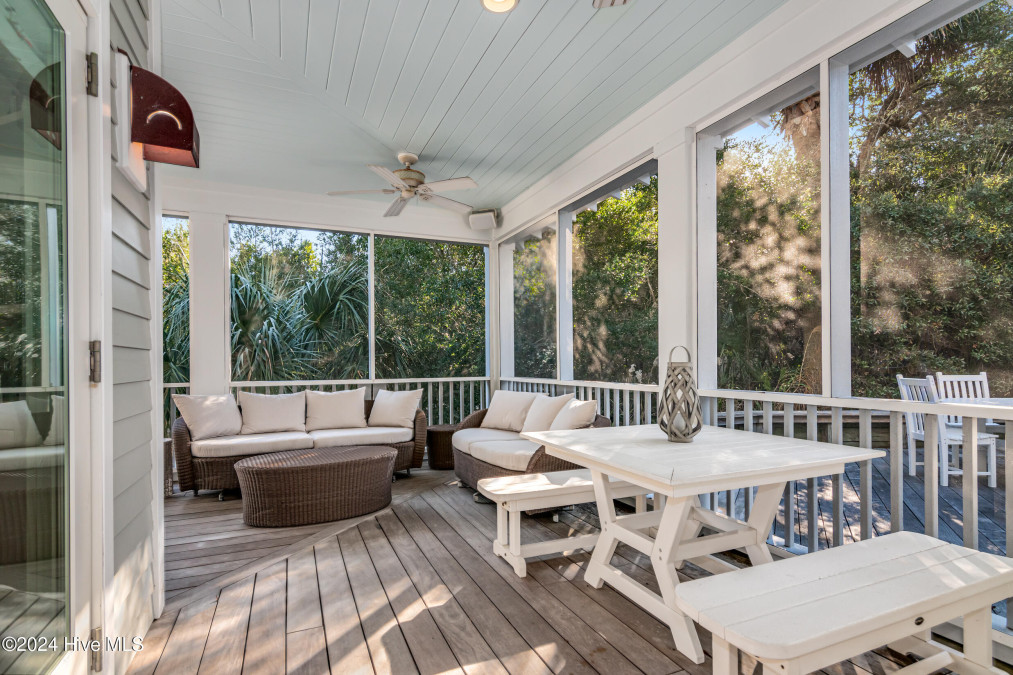 305 Beach Dr Bald Head Island, NC 28461