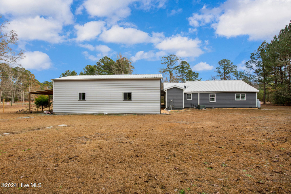 15303 Nc Highway 53 White Oak, NC 28399