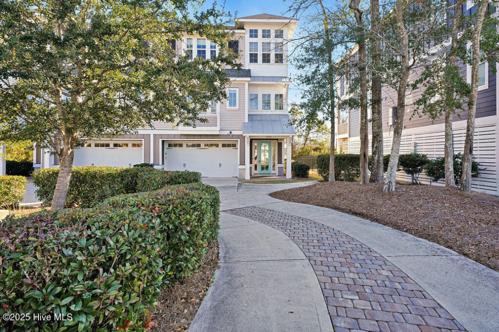 7733 Dunewalk Ct Wilmington, NC 28409