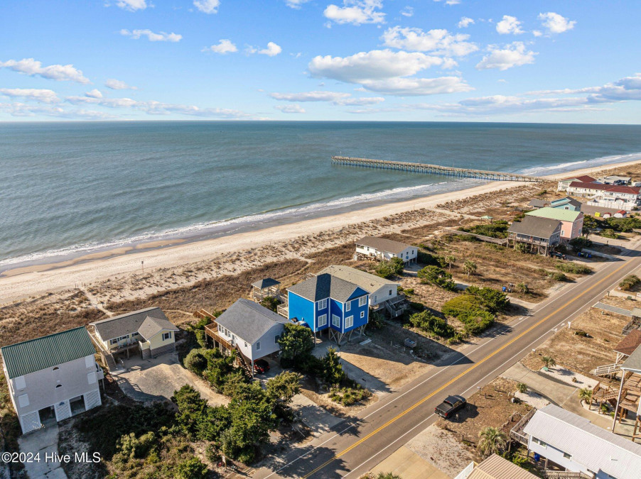 1617 Beach Dr Oak Island, NC 28465