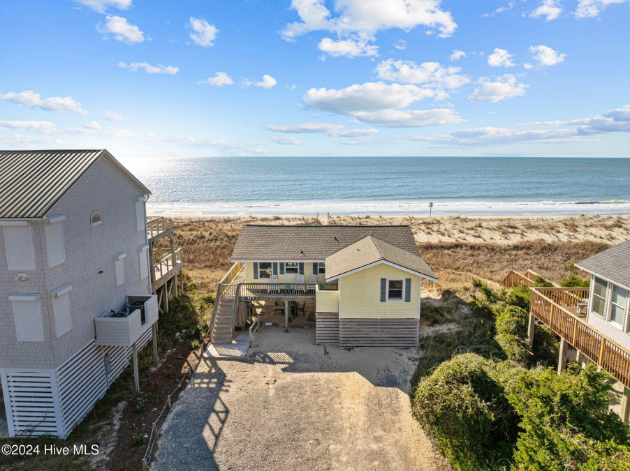 1617 Beach Dr Oak Island, NC 28465