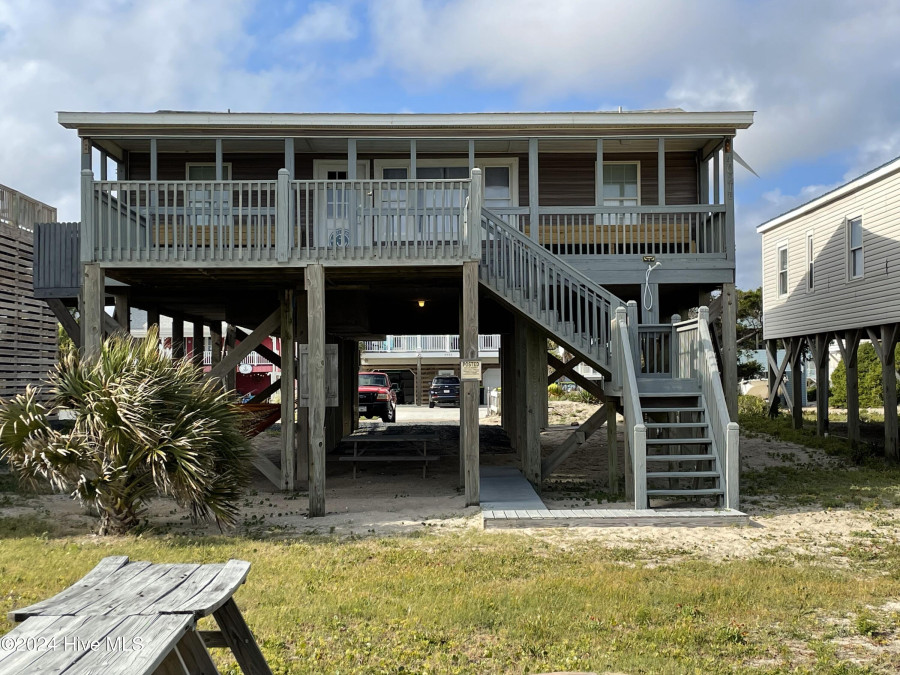 4021 Beach Dr Oak Island, NC 28465