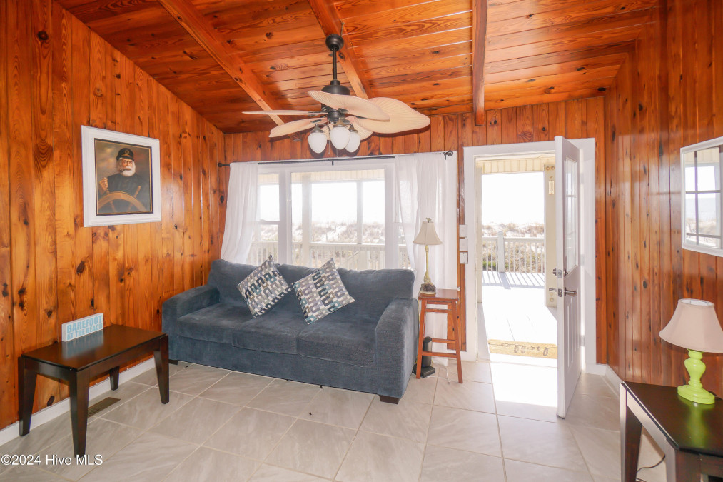 4021 Beach Dr Oak Island, NC 28465