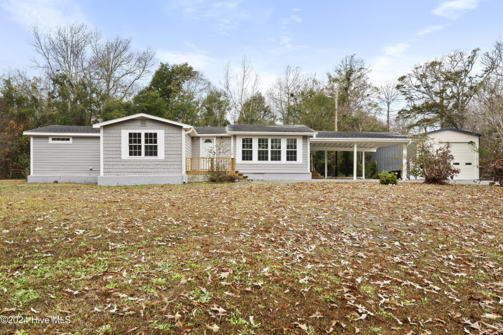 159 Tillett Ln Sneads Ferry, NC 28460