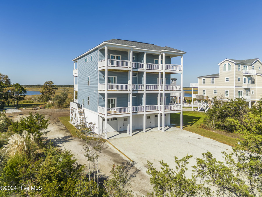 2083 New River Inlet Rd North Topsail Beach, NC 28460