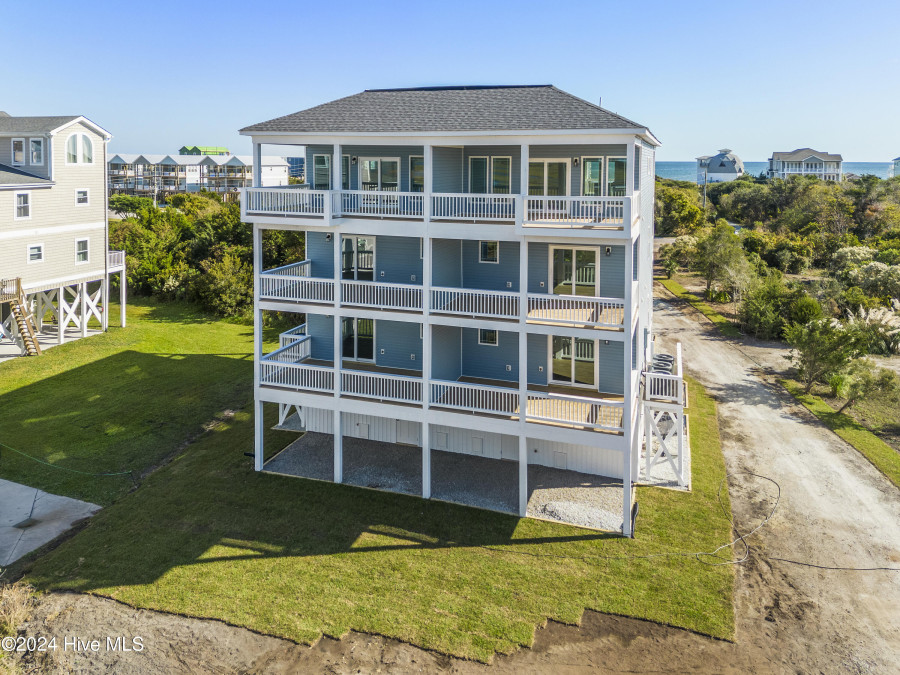 2083 New River Inlet Rd North Topsail Beach, NC 28460