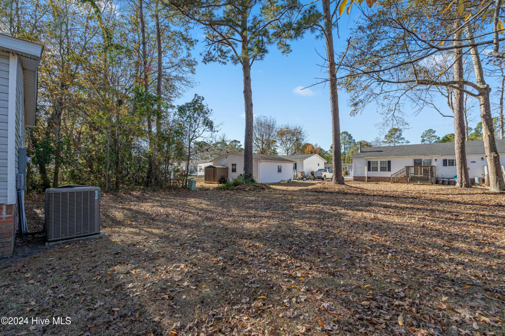 1070 Waterview Ln Carolina Shores, NC 28467