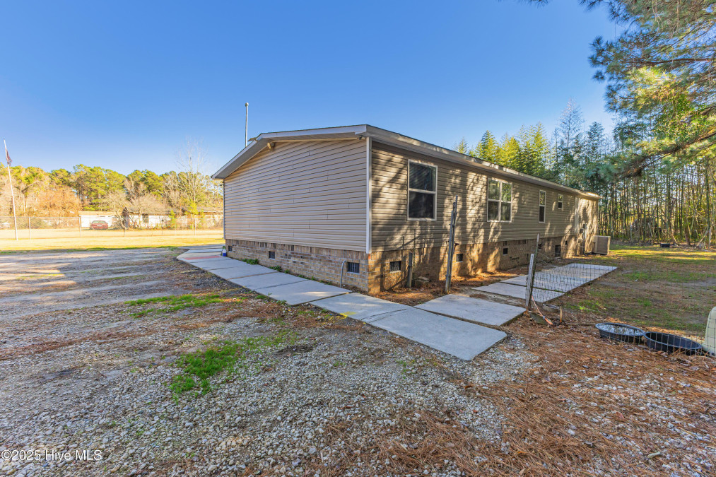 5679 Deerfield Pl Winnabow, NC 28479