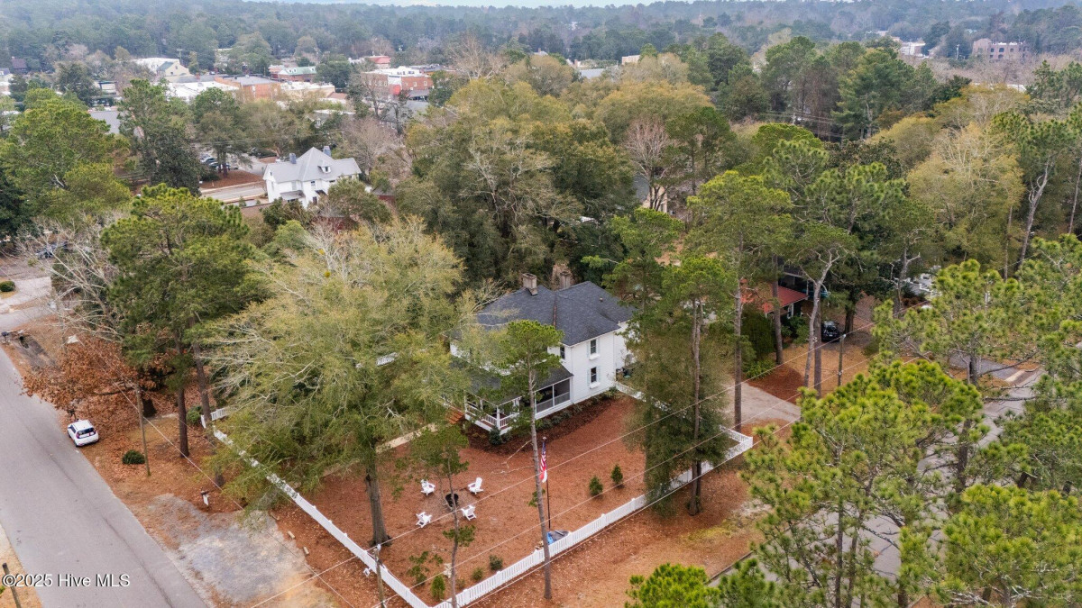 280 Connecticut Ave Southern Pines, NC 28387