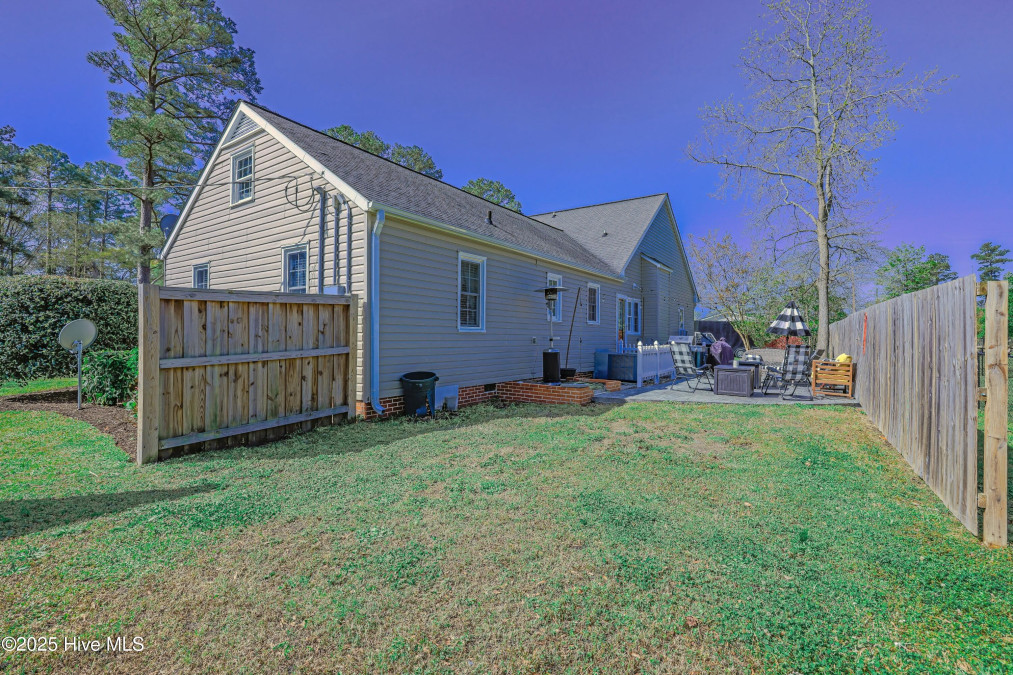 413 Murphy St Wallace, NC 28466