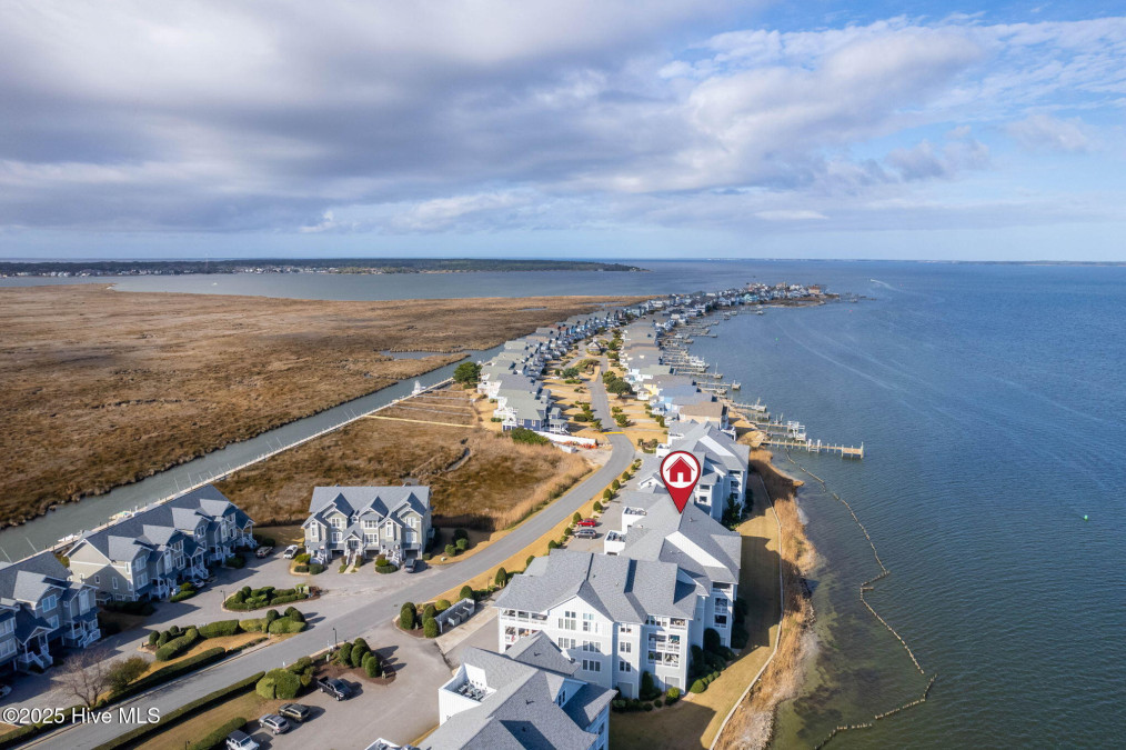 1323 Ballast Point Manteo, NC 27954