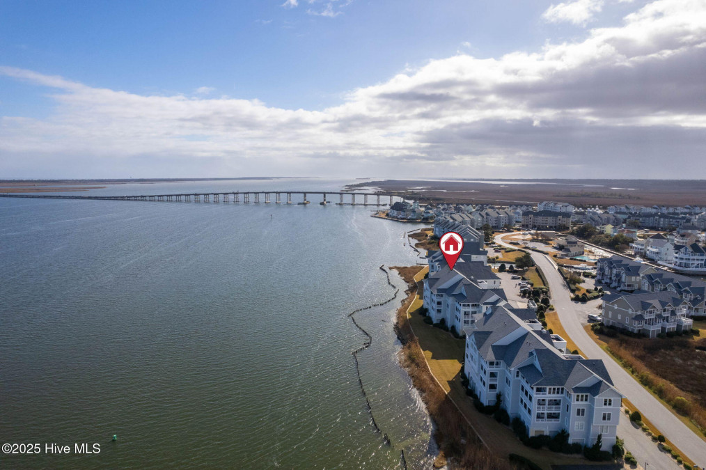 1323 Ballast Point Manteo, NC 27954