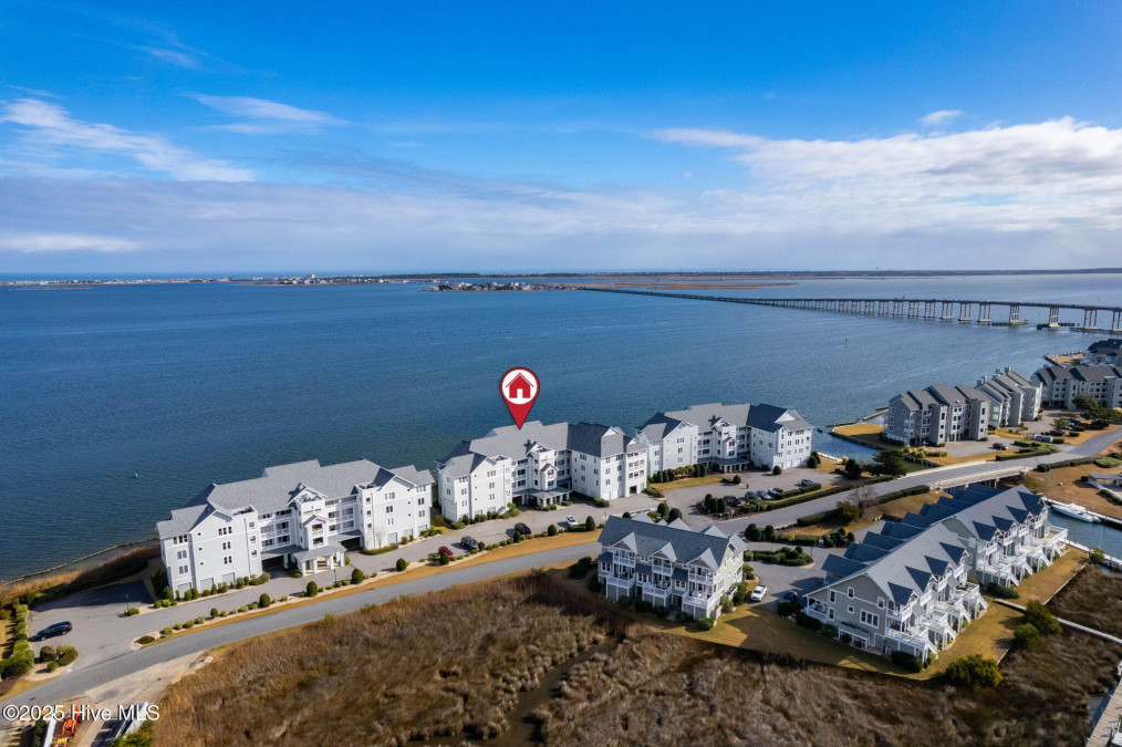 1323 Ballast Point Manteo, NC 27954