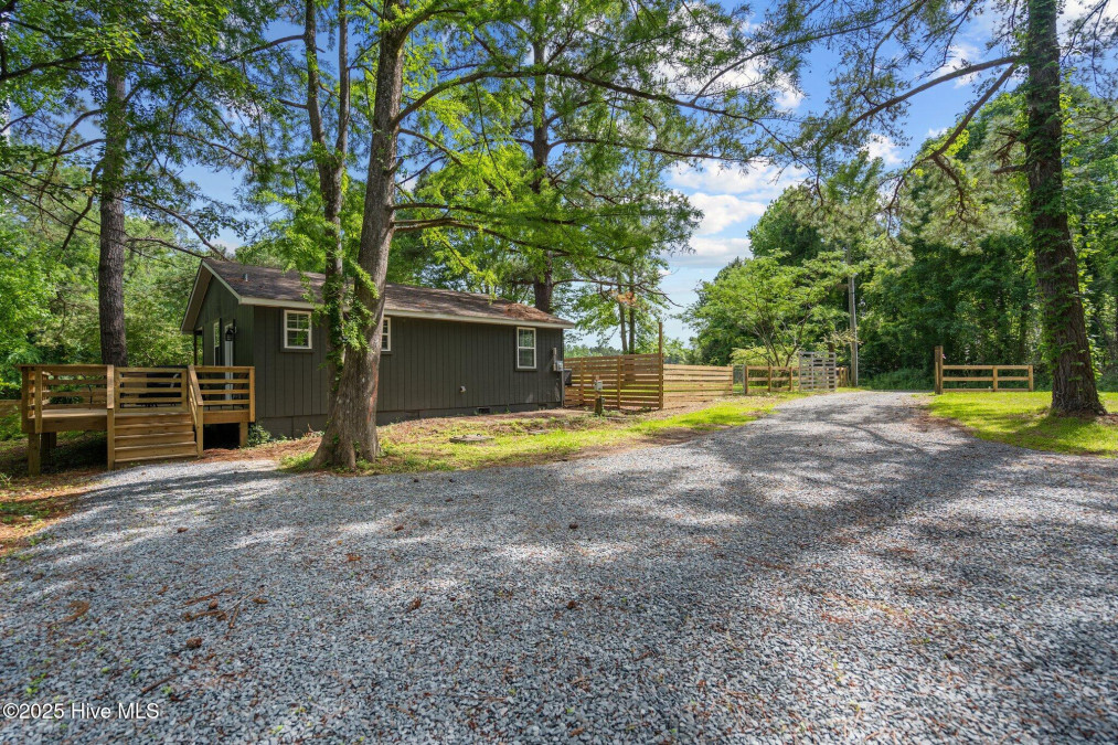 803 Gordon Lewis Dr Winnabow, NC 28479