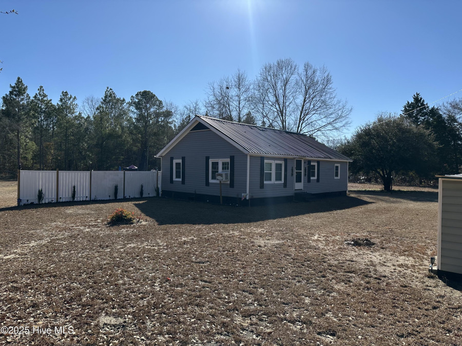 26483 Turnpike Rd Wagram, NC 28396