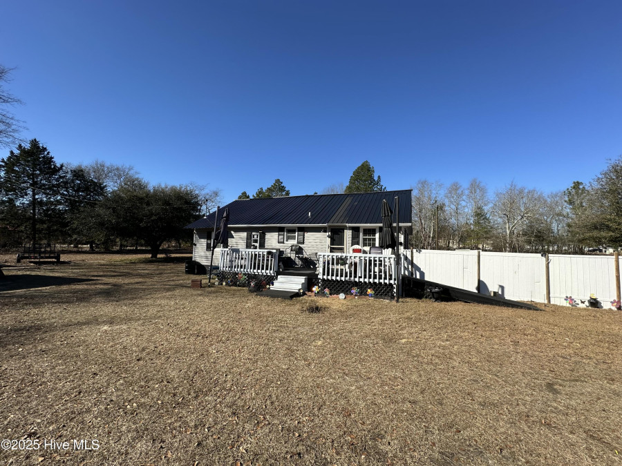 26483 Turnpike Rd Wagram, NC 28396