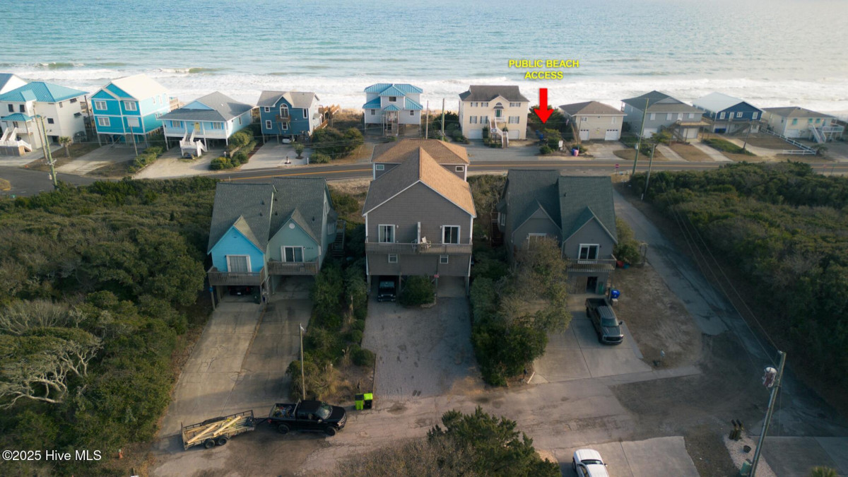 104 Windward Dr Surf City, NC 28445