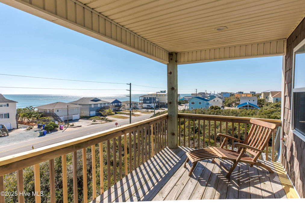 104 Windward Dr Surf City, NC 28445