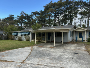 459 Cape Lookout Dr Harkers Island, NC 28531