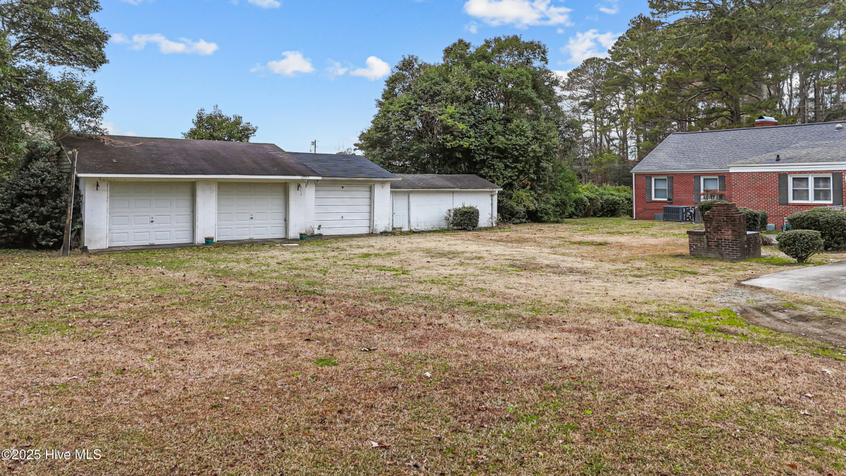 7024 Us Highway 64 Robersonville, NC 27871