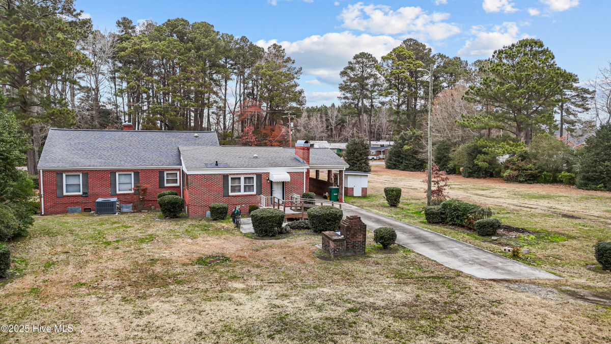 7024 Us Highway 64 Robersonville, NC 27871