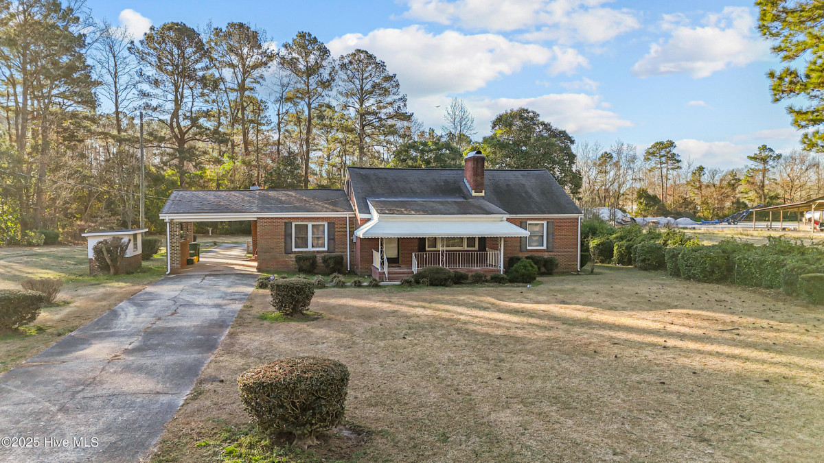 7024 Us Highway 64 Robersonville, NC 27871