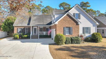 110 White Swan Way Swansboro, NC 28584