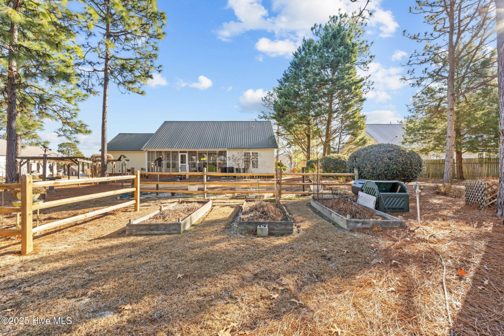 155 Queens Cove Way Whispering Pines, NC 28327