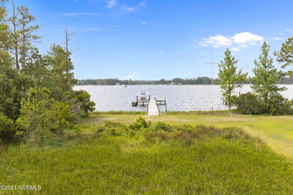 138 Wackena Way Beaufort, NC 28516